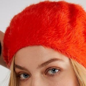 Free People✨Camille Fuzzy Beret✨